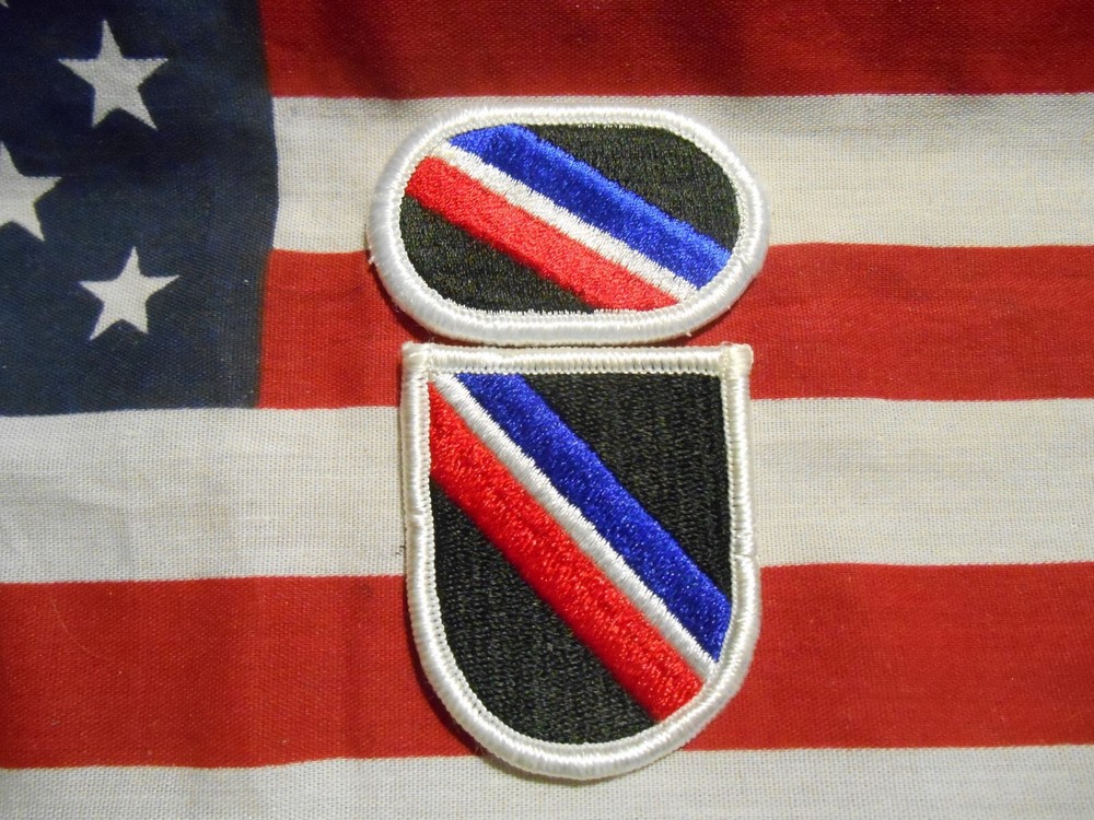 Special Operations Command South Airborne Beret Flash & Para Oval m/e
