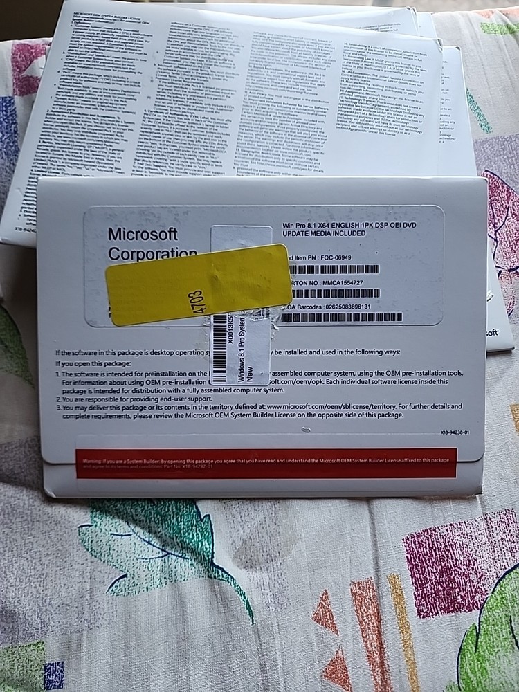 Microsoft Windows 8.1 64 Bit Update Media Included