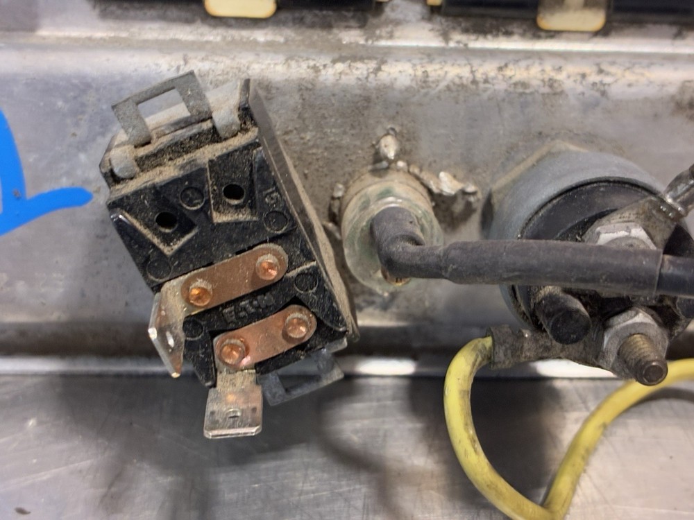 Freightliner FLD CLASSIC Ignition Dash Panel