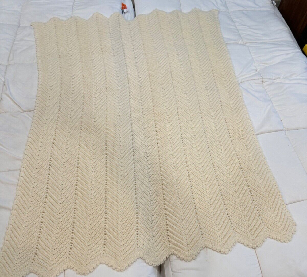 AFGHAN CHEVRON PATTERN 59 L X 44 L
