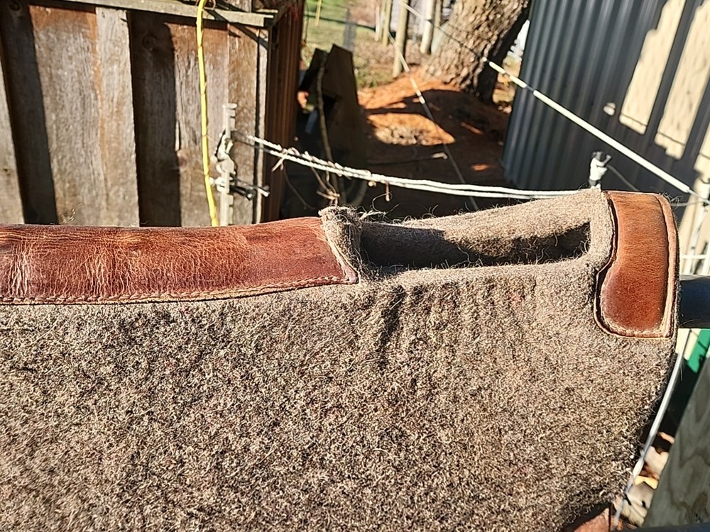 Triple E Thick Felt Contour Western Saddle Pad 31 X 31