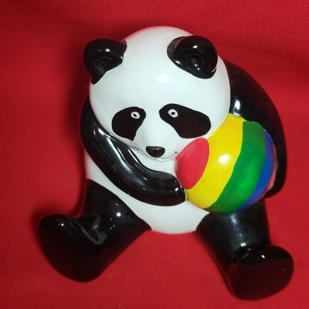 Vintage Omnibus Panda Wall Hanging Decor 1983
