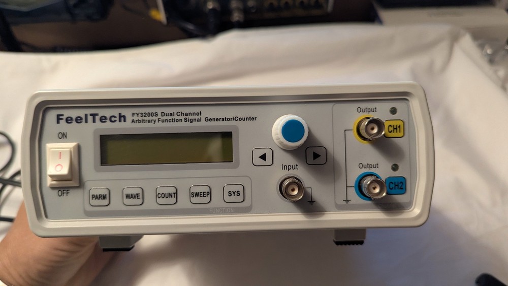 FeelTech FY3200S 24M Dual Channel Arbitrary Function Signal Generator/Counter