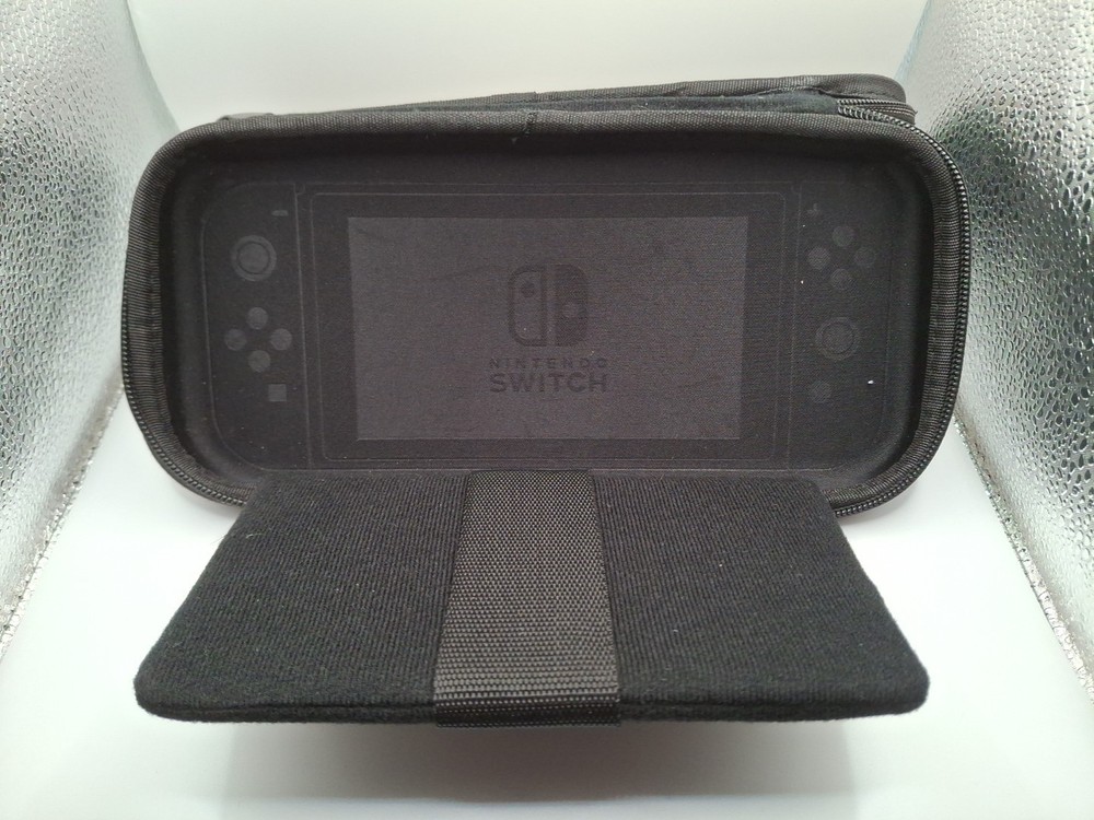 Nintendo Switch Carrying Case - Gray & Black
