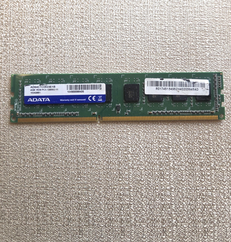 ADATA  4GB 1Rx8 PC3-12800U-11 AD64C1C0823E1B PC Memory Module (+Heat Spreader)