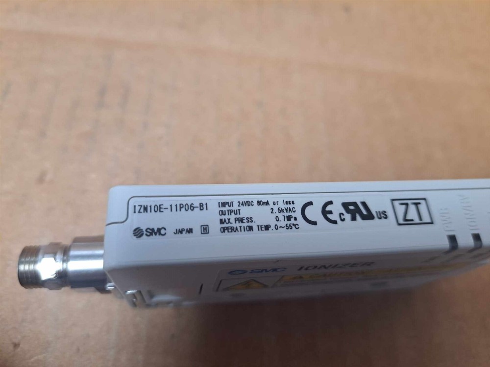 SMC Ionizer Static Eliminator IZN10E-11P06-B1