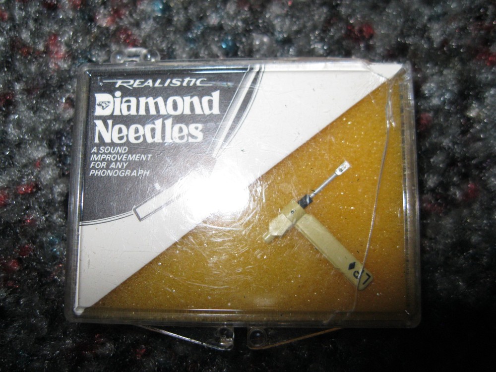 NEW Diamond Record Needle Realistic  #61