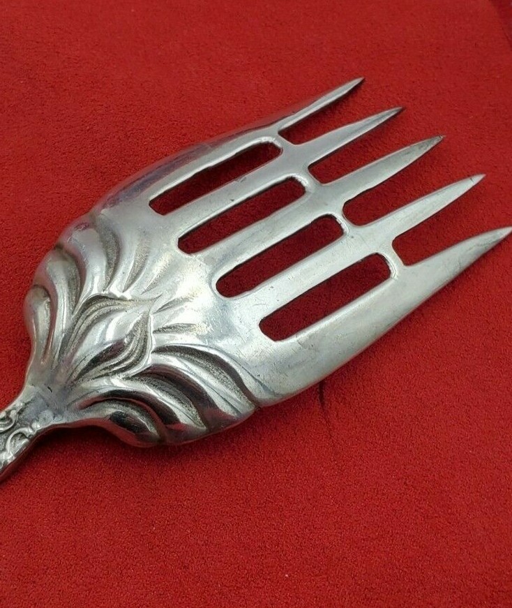 Lily Pattern Cast Sterling Silver Serving Fork with Bar Between Tines #12017