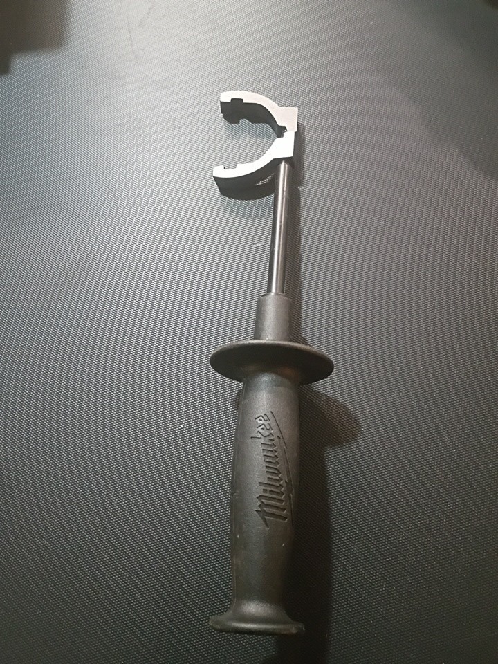 MILWAUKE ADJUSTABLE AUXILIARY HANDLE REPLACEMENT FOR DRILL DRIVER