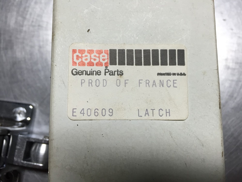 E40609 CASE Chrome Handle LATCH GENUINE CASE PART