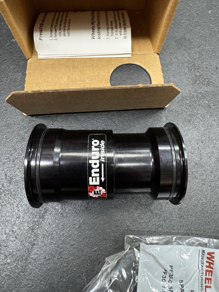 Wheels Manufacturing PF30 Bottom Bracket