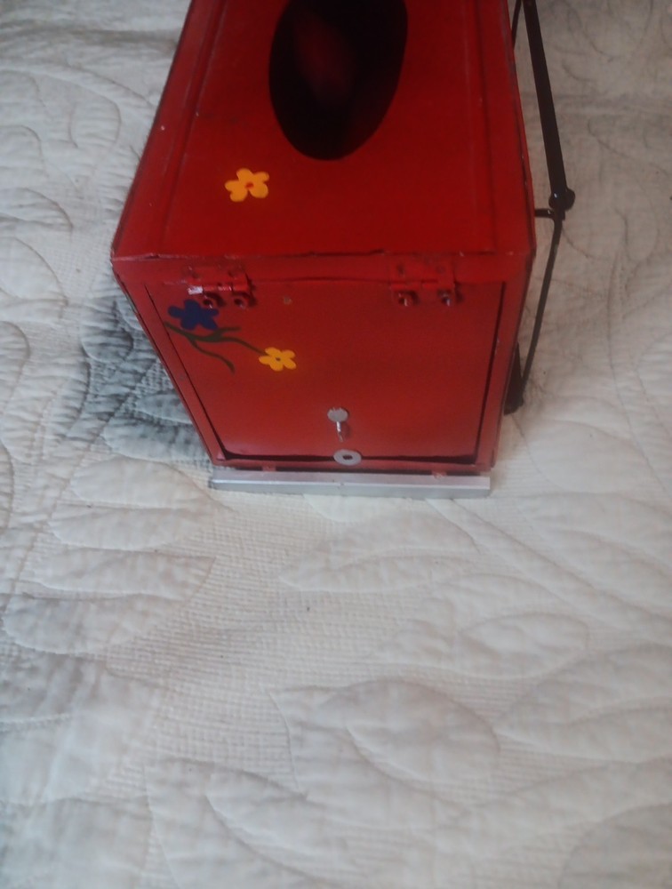 Red Camper Trailer Model Tissue Holder