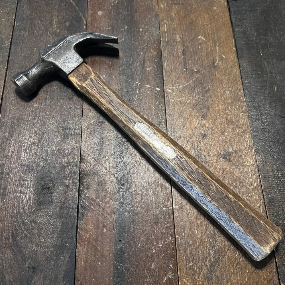 Stanley 160z Claw Hammer