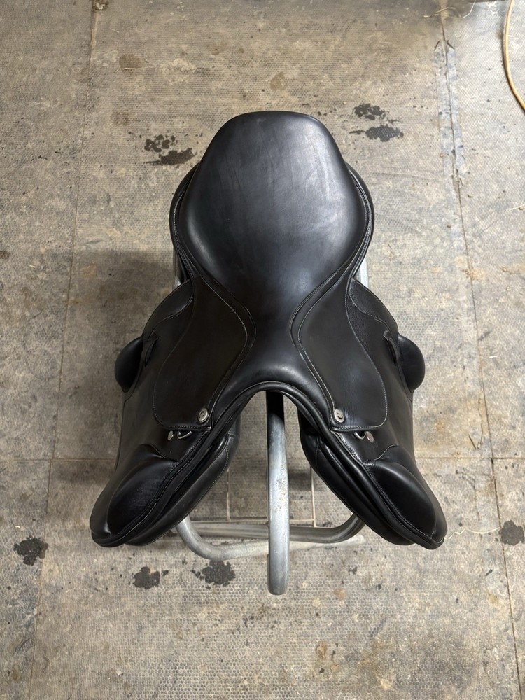 17” Collegiate Degree Mono Event Saddle