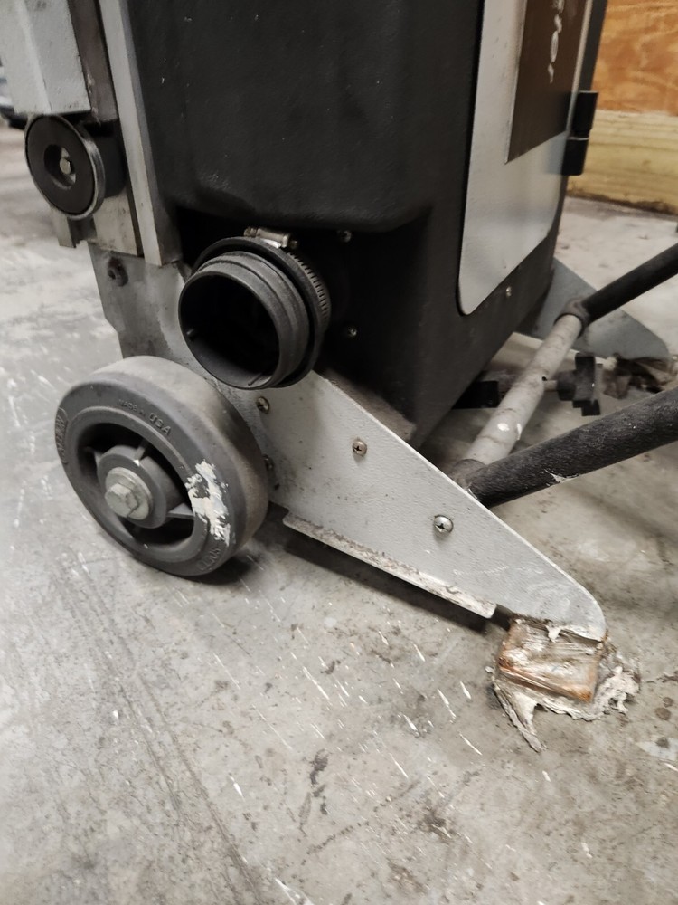 Treadmaster Escalator Cleaning Machine