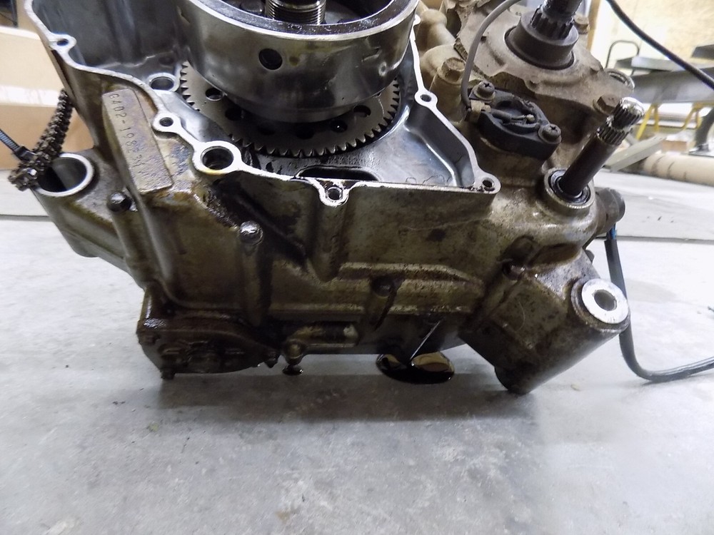 2004 SUZUKI QUADRUNNER LT 160 ENGINE/ MOTOR BOTTOM END/ ENGINE CASES LT160