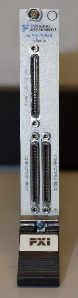 National Instruments PXI-7854R Reconfigurable I/O Module ++ Nice