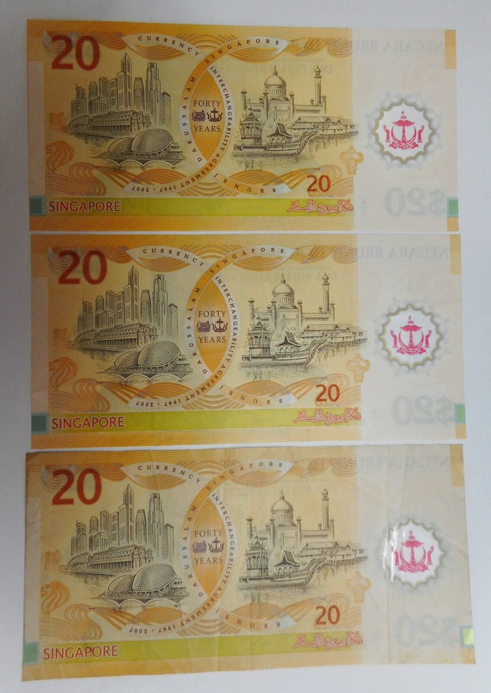 3 Brunei Darussalam $20 polymer notes, 2007 commemorative, UNC, AUNC/EF & VF