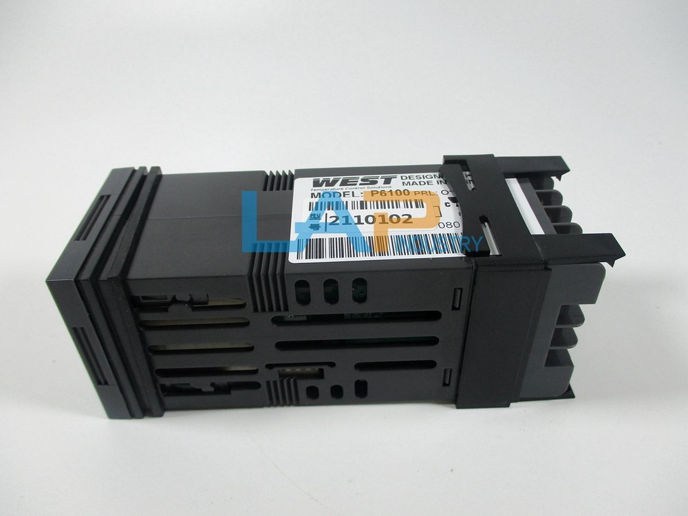 1Pcs New Temperature Controller P6100-2110102 P61002110102