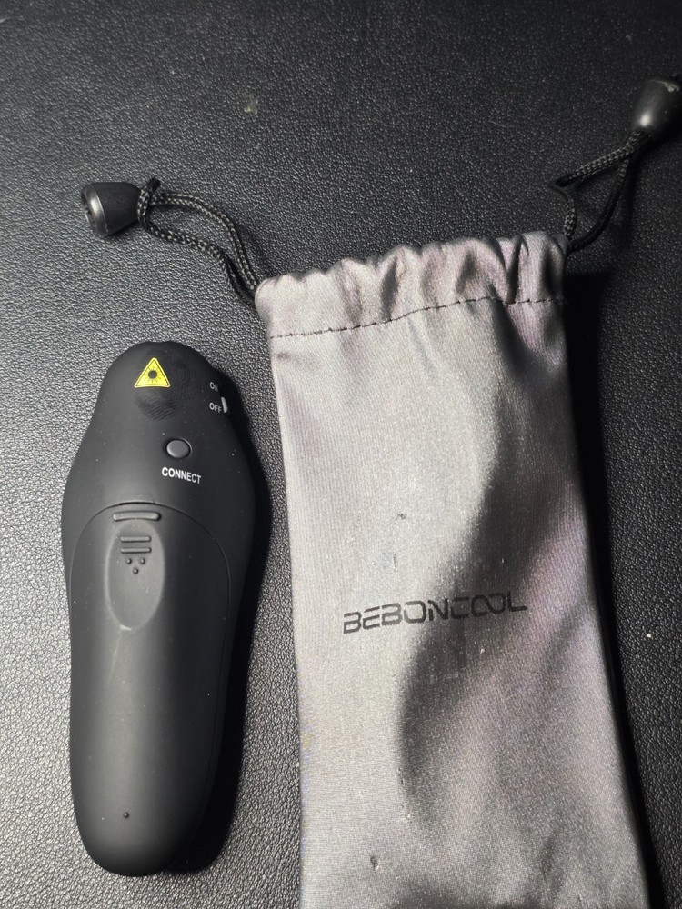 Wireless Presenter Remote - USB connect and Laser Pointer