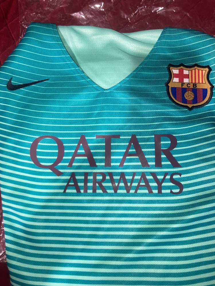 2016-17 Barcelona Third Shirt Womens) Size Medium Authentic 👍