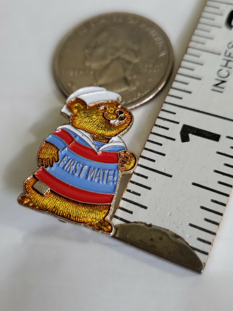 First Mate Gopher With Sailor Hat Lapel Hat Jacket Pin