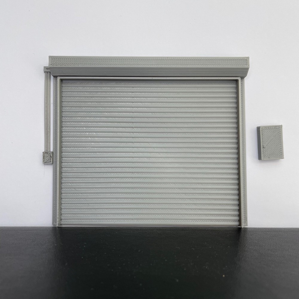 1:24 Scale Model Diorama Garage Workshop Door