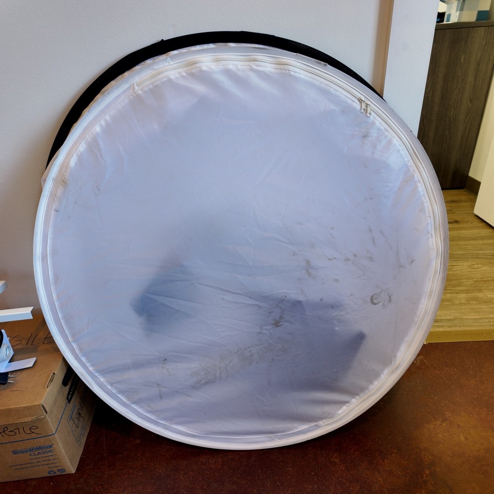 ALZO Video drum space light with lightbulbs and socket (4 bulb capacity)