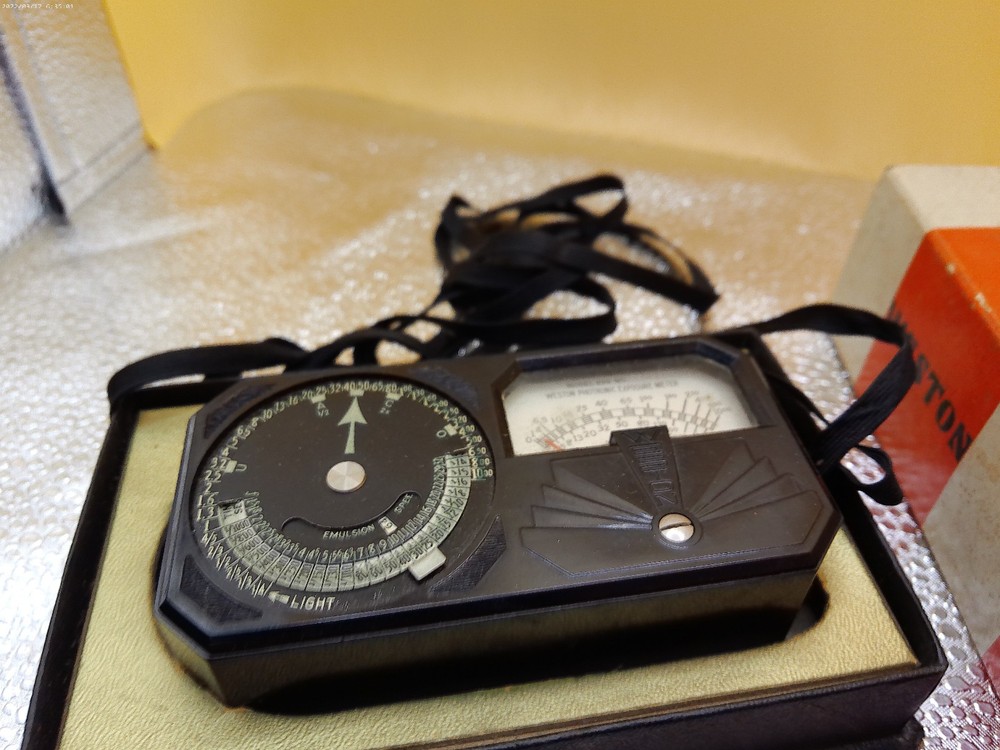 Weston master universal exposure meter in original box model 715