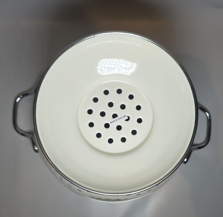 Spode Christmas Tree 3 Quart Metal Colander Enamel Strainer 9 In Diameter