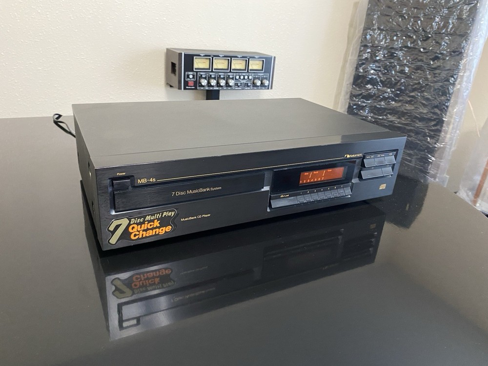 Nakamichi MB-4s 7 disc CD player