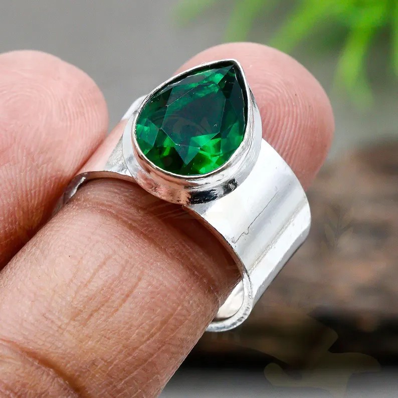 Solid 925 Sterling Silver Natural Green Onyx Pear Gemstone Hammered Band Ring