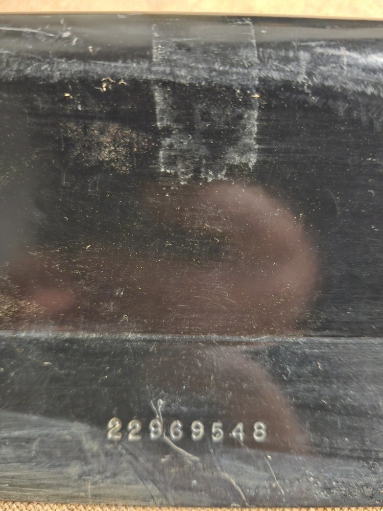 VOLVO VNL BRACKET 22969548