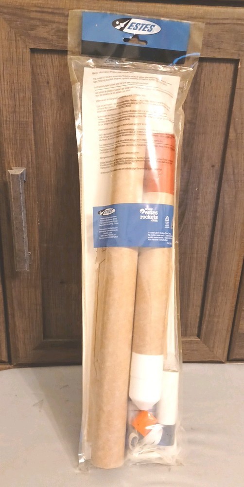ESTES Vagabond Flying Model Rocket Kit - OOP - 3217