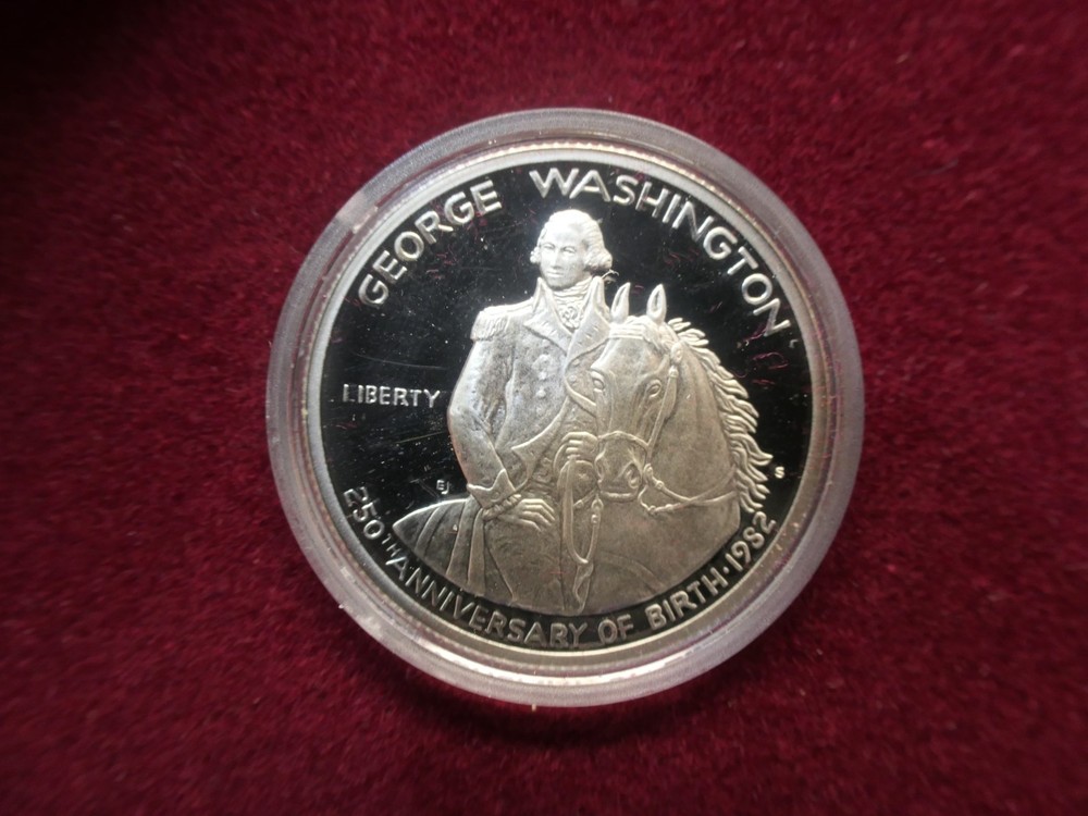 90% Silver Commemorative Half Dollar 1732-1982 W/ Box And COA !!!