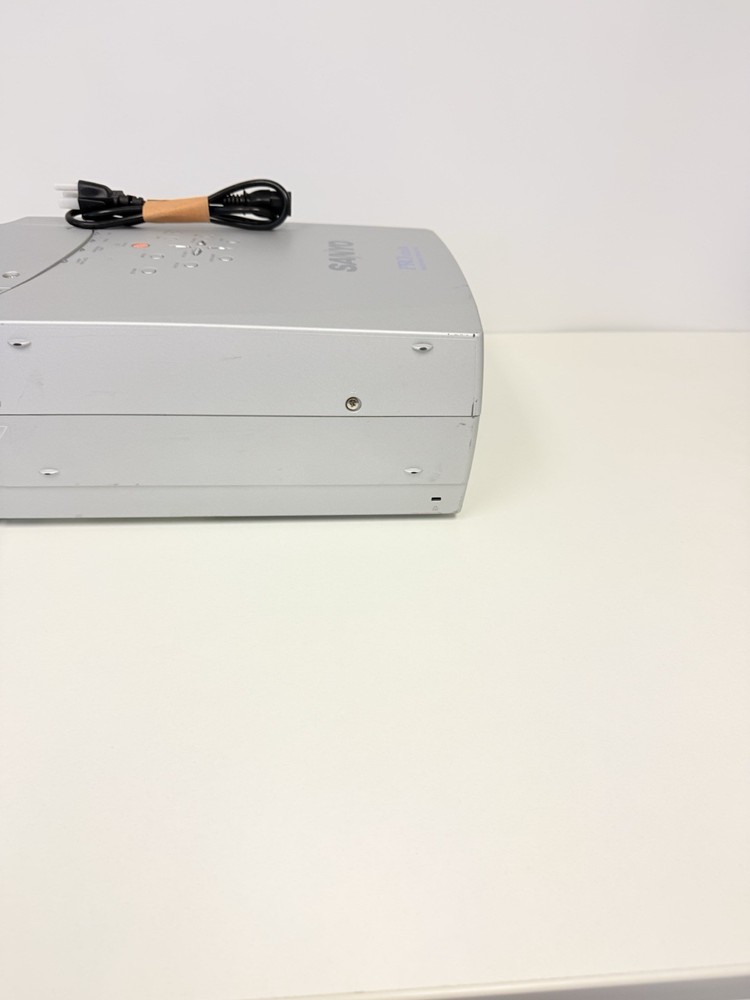 Sanyo Projector Pro XtraX Multiverse Model # PLC-XP46L W/ Lens Tested
