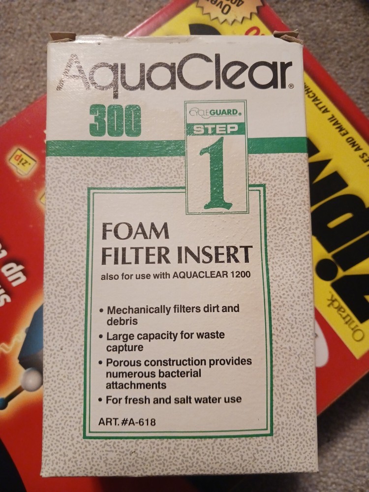 Aqua Clear 70 Foam, White (A618)