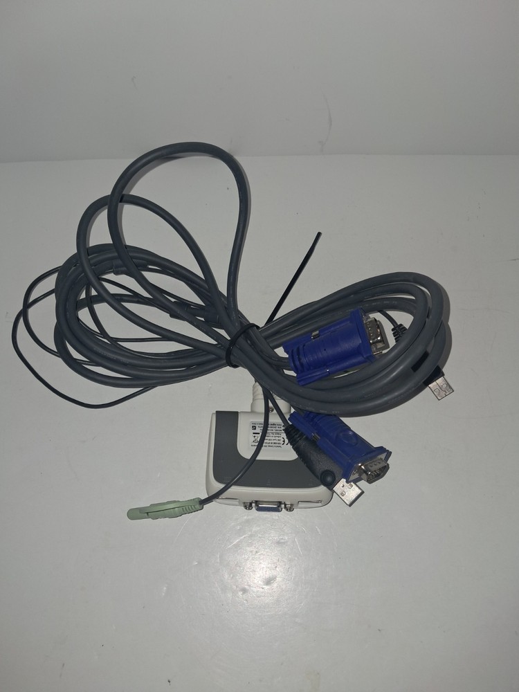 IOGEAR 2 Port USB Compact KVM Switch Box with Cables GCS632U
