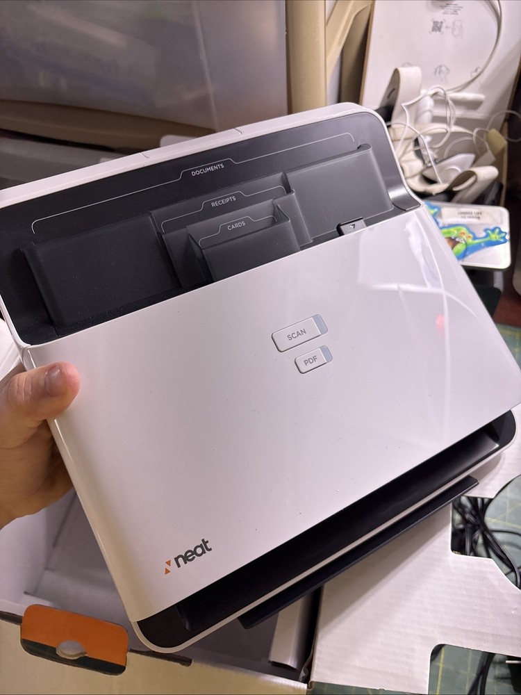NeatDesk Desktop Scanner and Digital Filing System