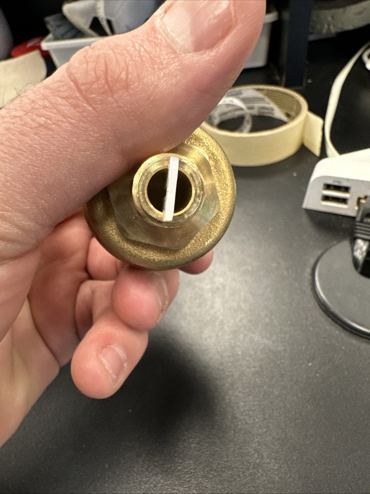 G-9. NEW Watts 0590716 1/4" FV-4M1 Automatic Float Vent