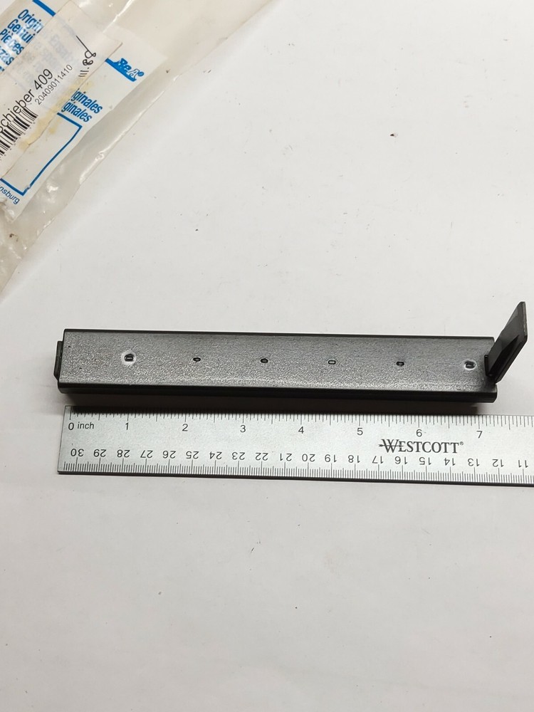 BEA FASTENER BACKNOSE 14403836 (NEW)