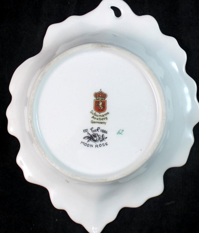 Schumann Moon Rose Leaf Dish