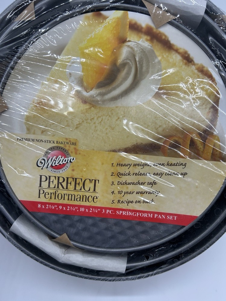 Wilton Perfect Performance 3 Piece Springform Pan Set NEW Non-Stick Bakeware