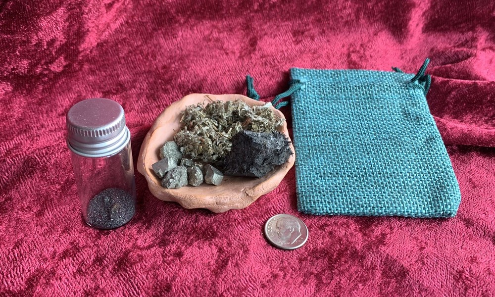 Money Drawing Mojo Bag