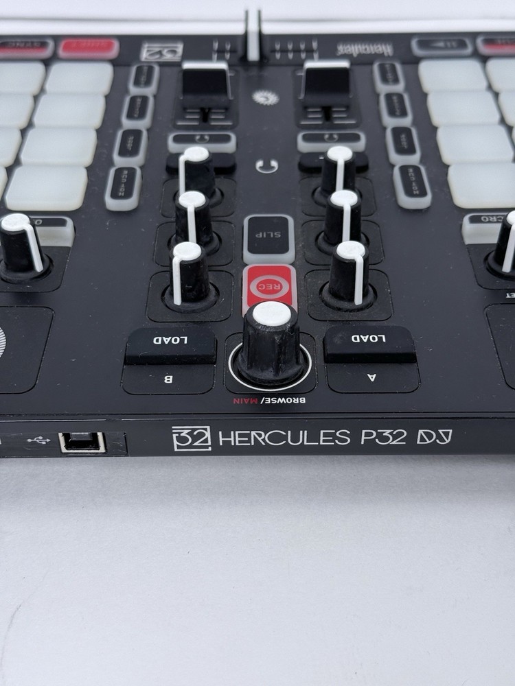 Hercules P32 Advanced DJ Controller with High Performance Pads DJCONTROL-P32
