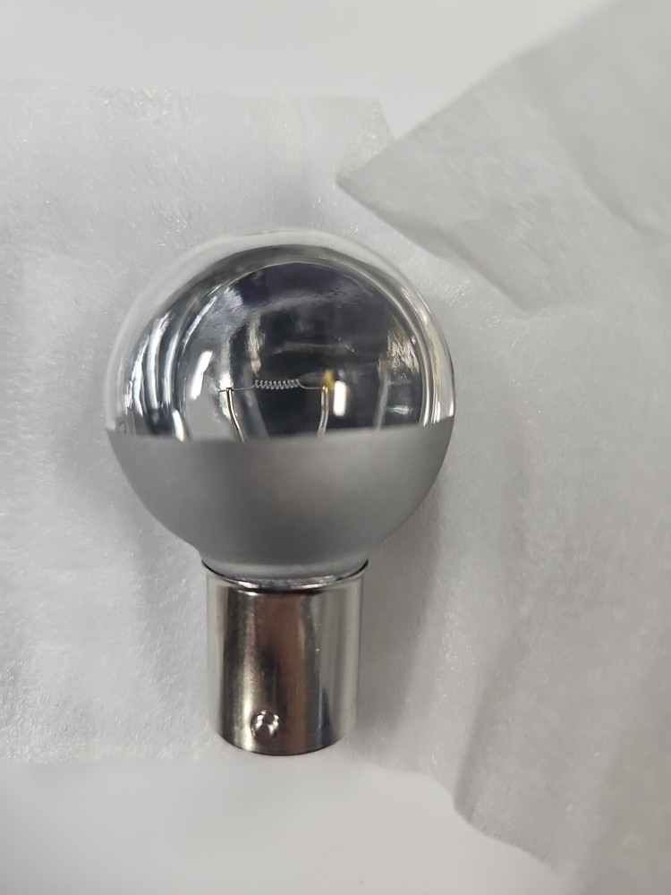 WAMCO Universal Replacement Lamp WL-1524. (zb)