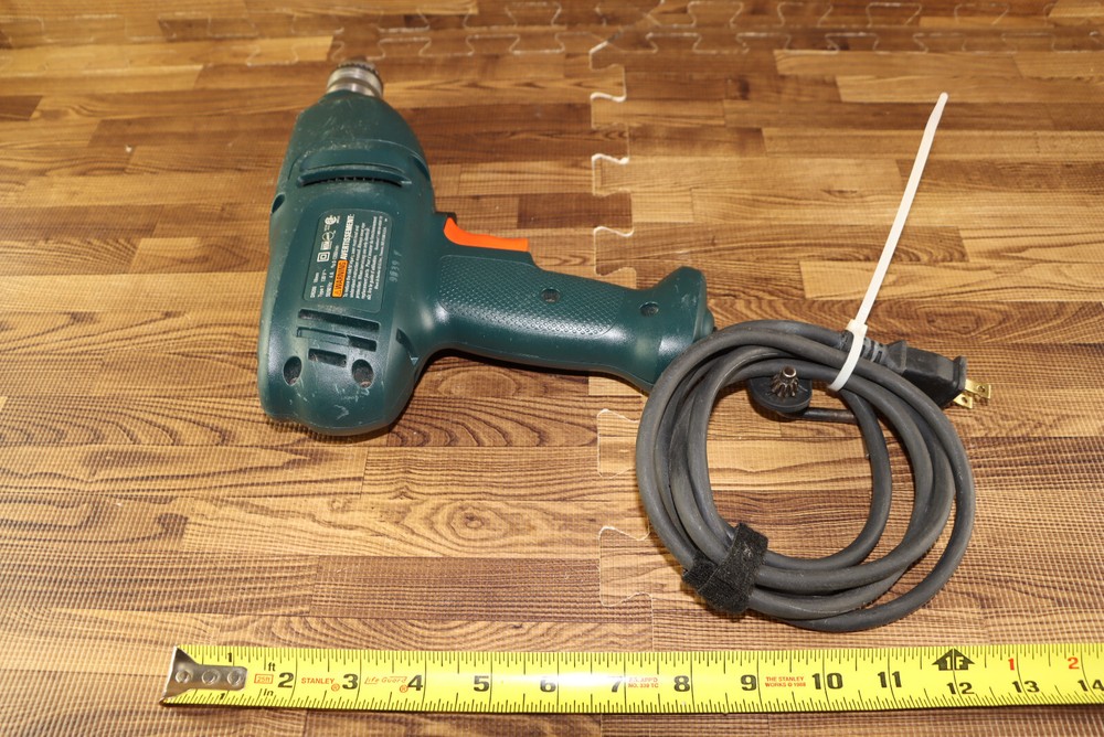 BLACK & DECKER DR200 Corded Drill 4A Amp