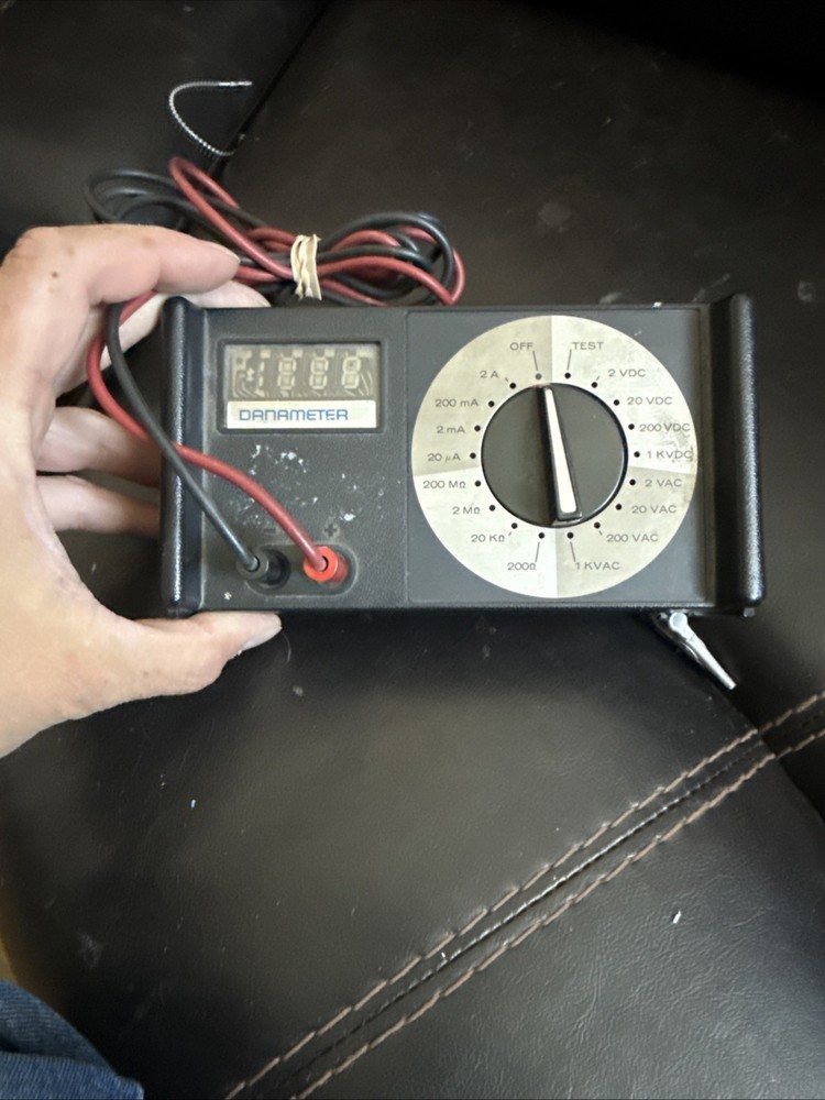 Vintage Racal Dana Instruments Danameter Model 2000a Powers On
