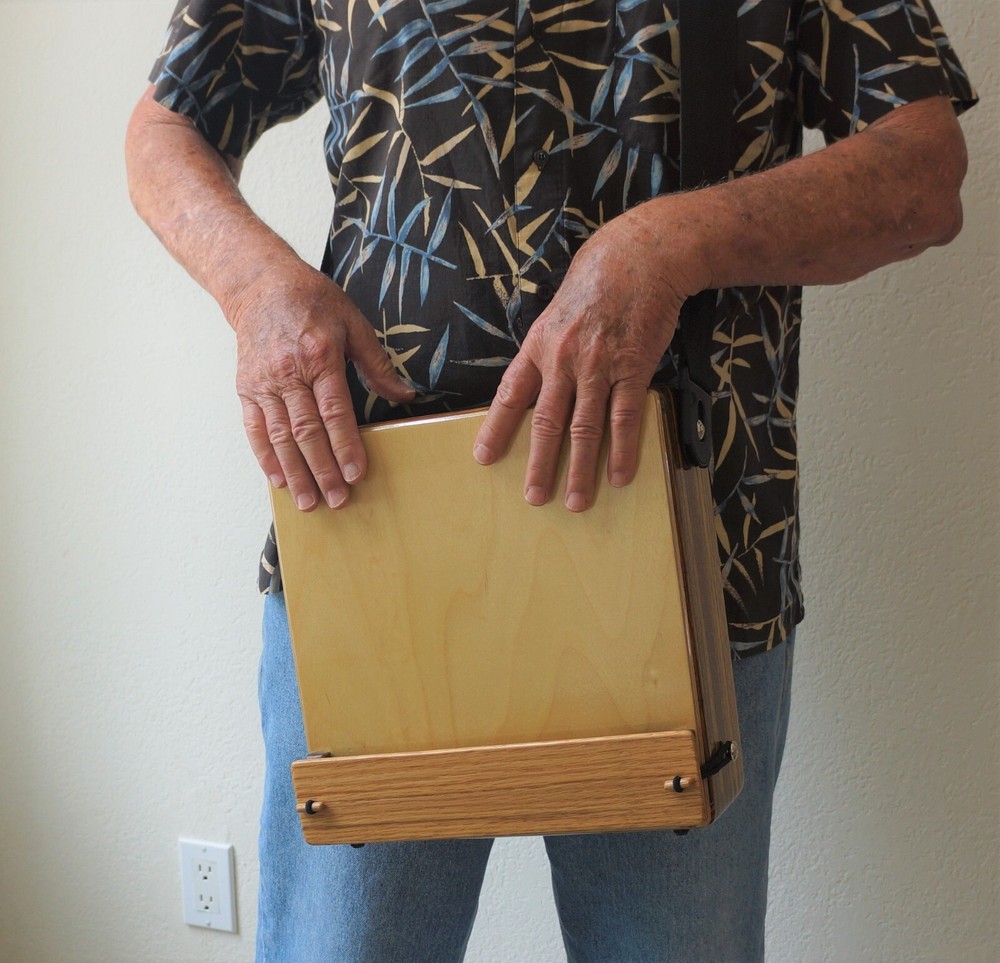Rodilla Cajon...Walnut Model 12"