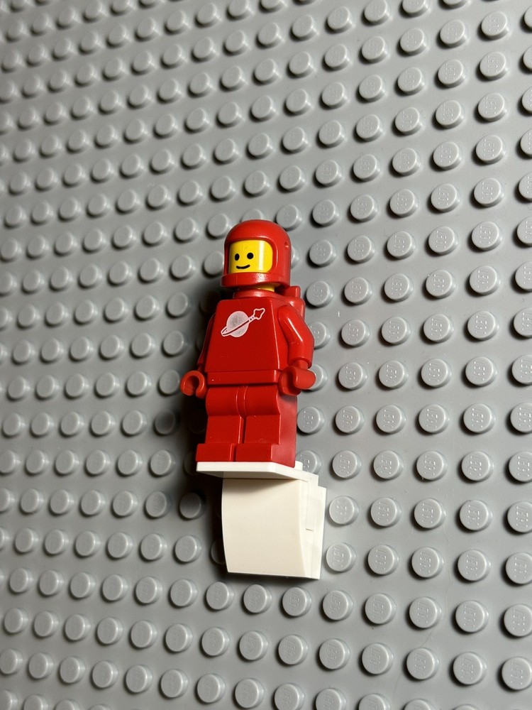 LEGO Classic Space Red Minifigure Sp005 x1 READ DESCRIPTION!!!